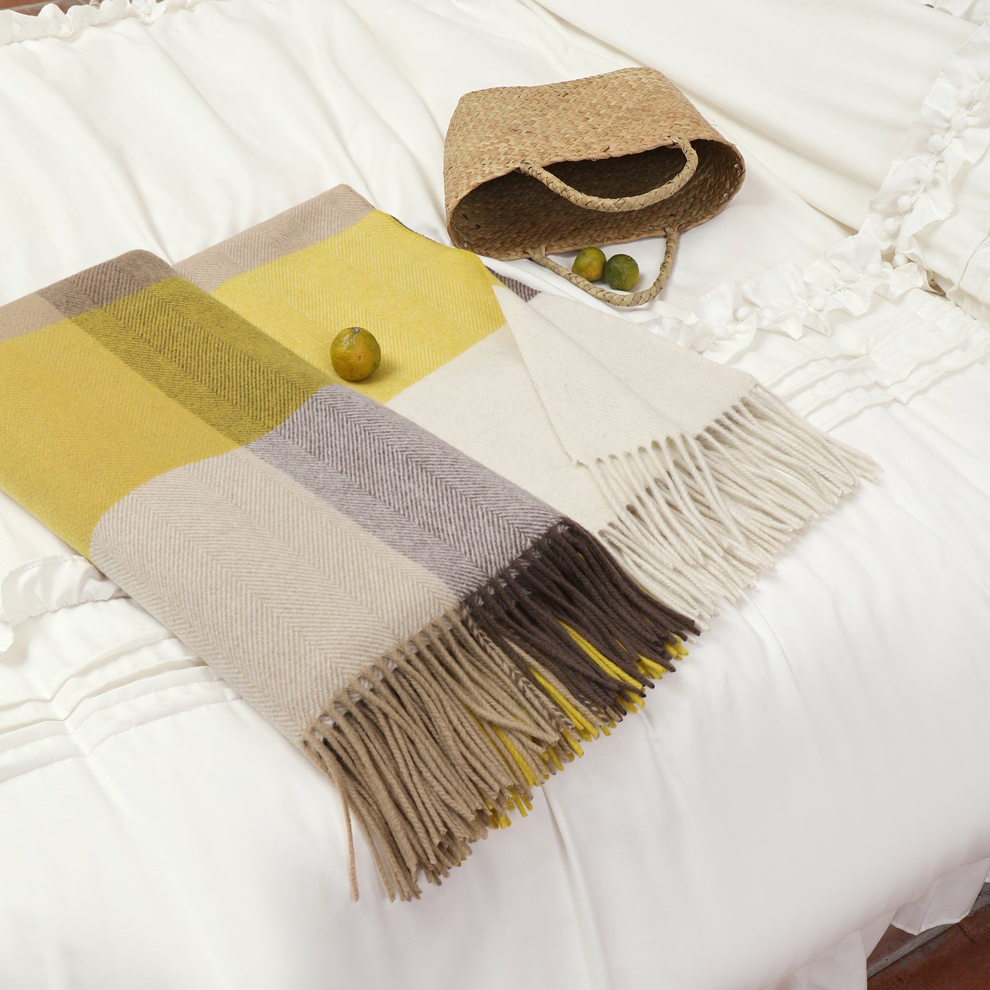 4665-05 Pure Wool Throw Blanket For Sofa,Bed&Car, Large 55x83 inches, 2 lbs,Classic Design With Storage bag